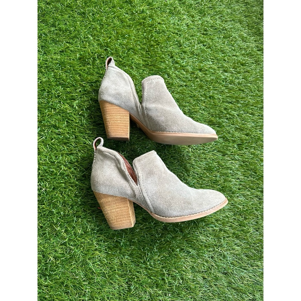Jeffrey Campbell suede Rosalee boots sz 7